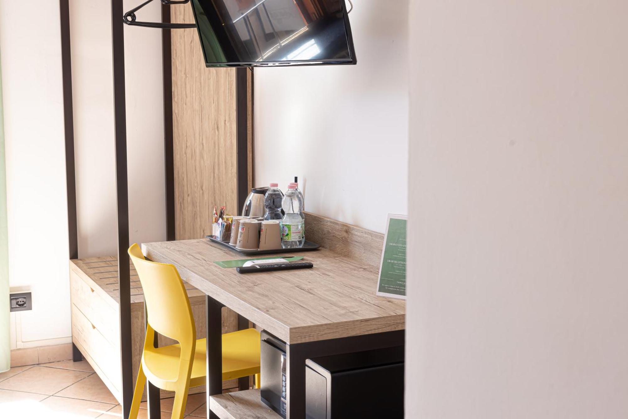 Hotel Tornielli 9 By Lvg Hotel Collection Novara Exterior photo
